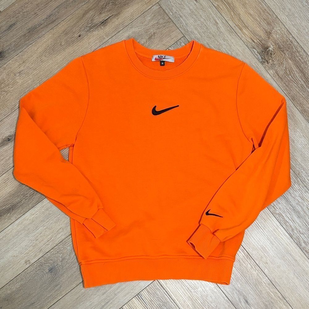 Vintage Nike Embroidered Crew Neck